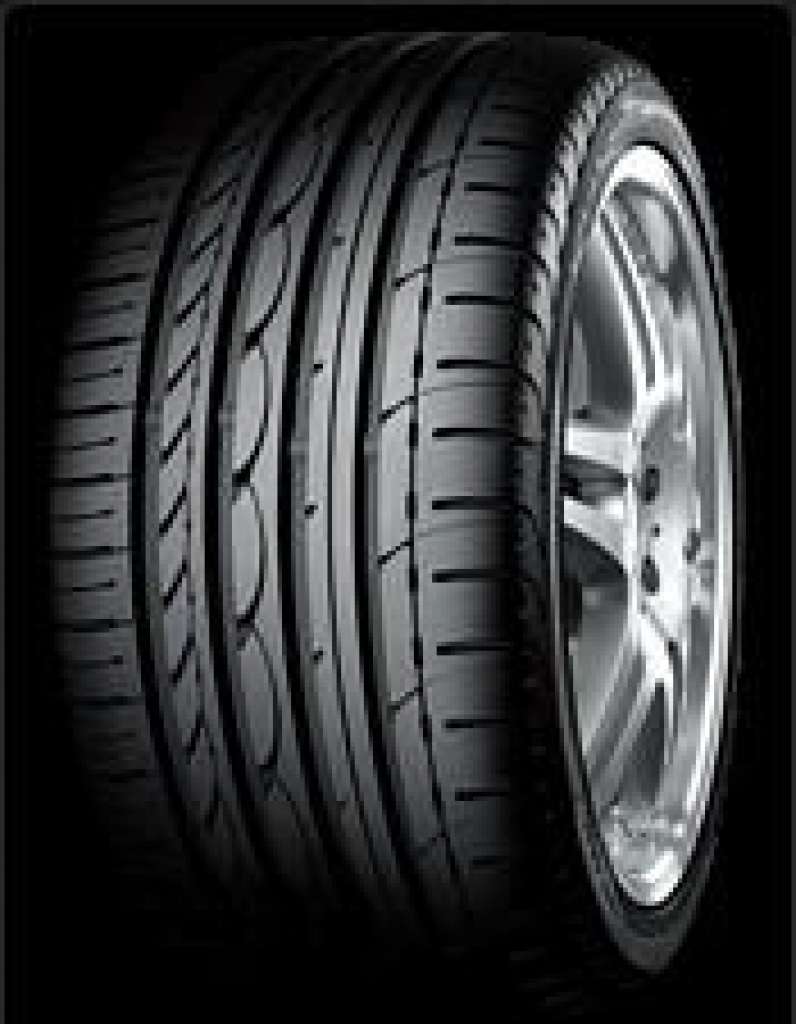 Sommerreifen Yokohama Advan-Sport 305/25 R20 97Y