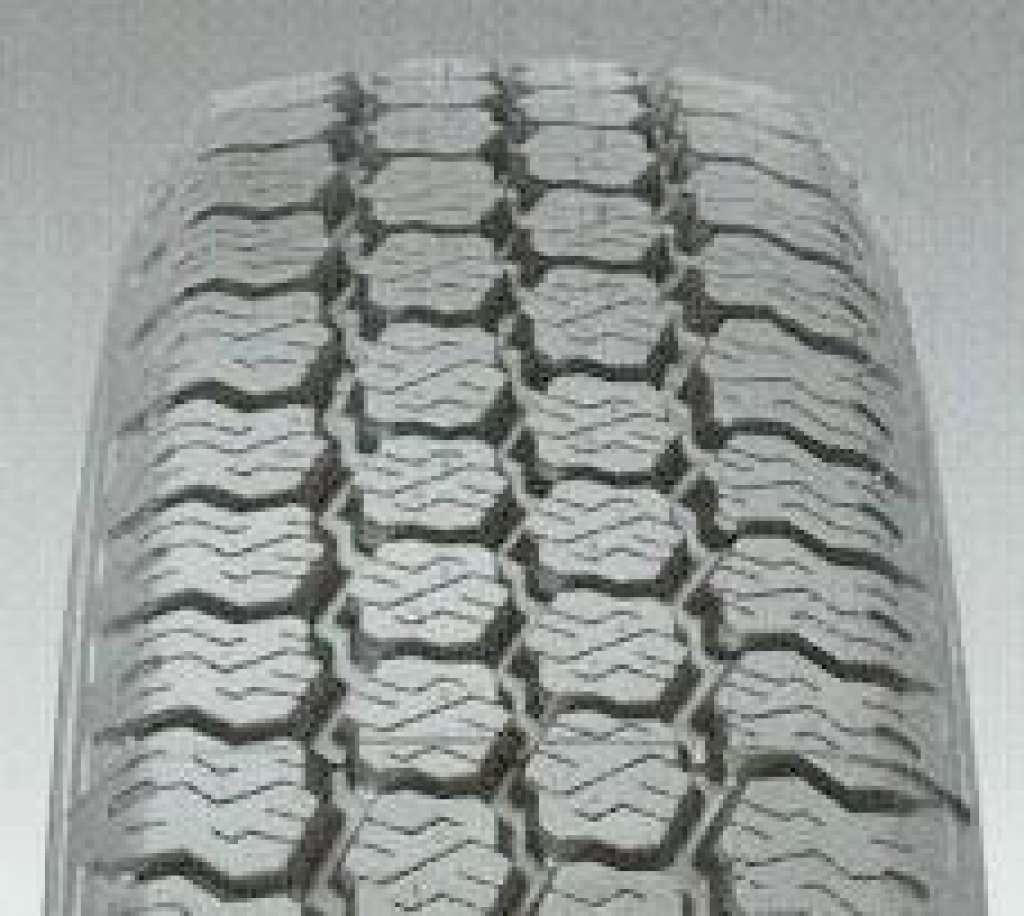 VAN-Transporter-Ganzjahresreifen Goodyear Cargo Vector 205/75 R16C 110R