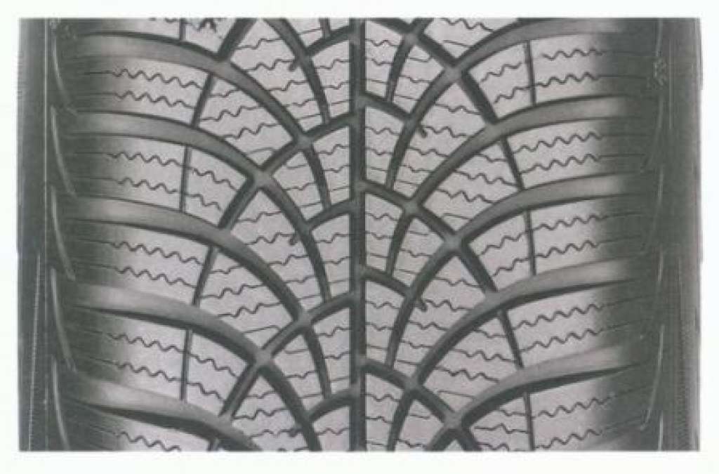 Winterreifen Goodyear UltraGrip 9+ 185/60 R16 86H